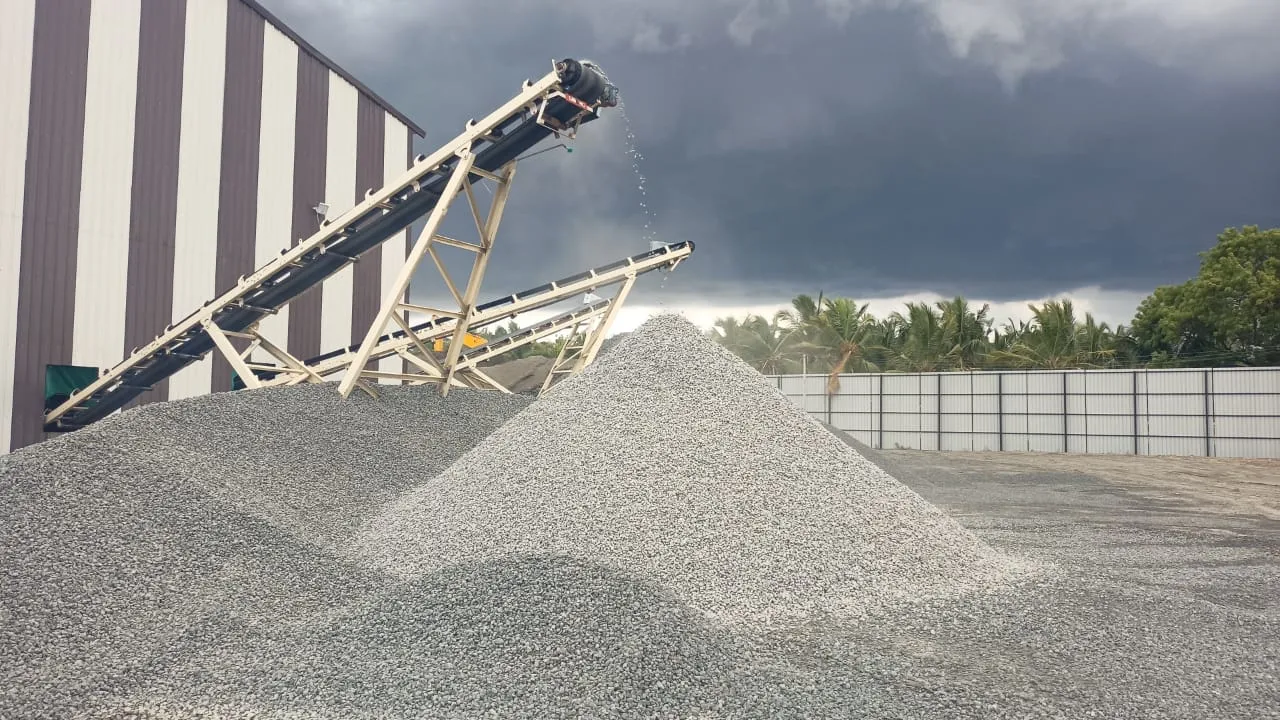 Conveyors Approaching Storm
