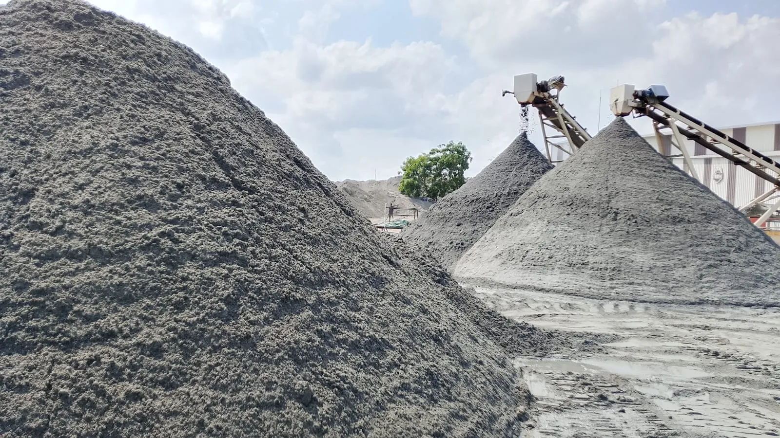 Manufactured Sand Piles Daylight